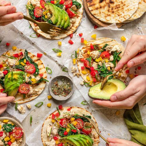 Tofu-Gemüse-Rührei-Tortillas