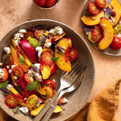 Gegrillter Pfirsichsalat