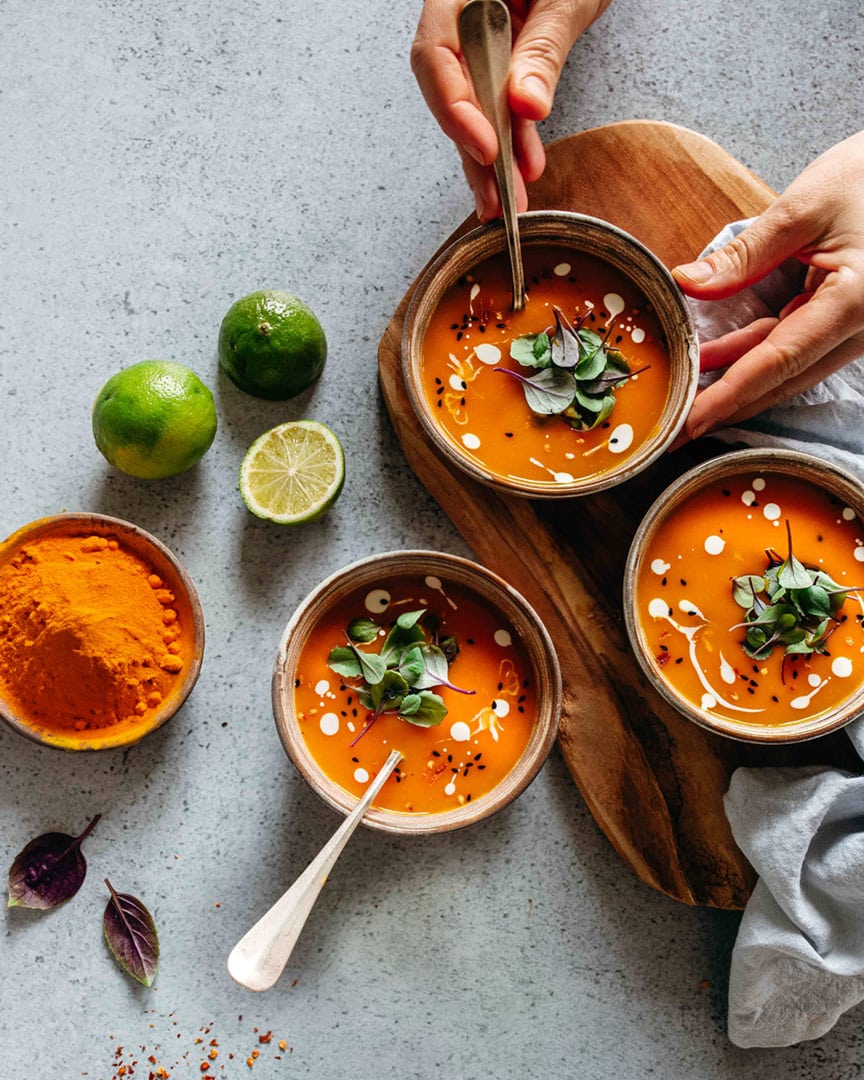 Bio Asia Food Finisher Kurkuma – Der perfekte Genuss auf einem Teller! 🍽️ Ein harmonisches Zusammenspiel aus süßen Aromen und dem würzigen Touch von Kurkuma. Geschmackvoll angerichtet und voller gesunder Power!